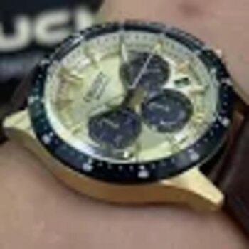 C1Nx - Relogio Pulso Orient Solar Masc Dourado Com Preto Puls Couro Marrom