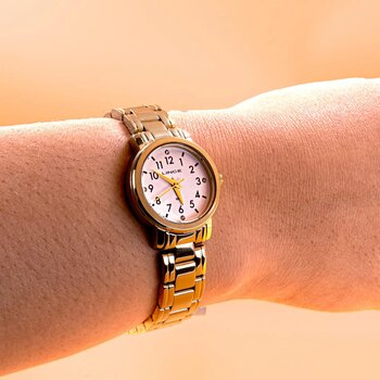 K04Ub2Kx - Relogio Pulso Lince Dourado Fundo Branco