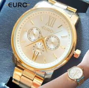 Relogio Euro Metal Dourado Multifuncao Fundo Claro